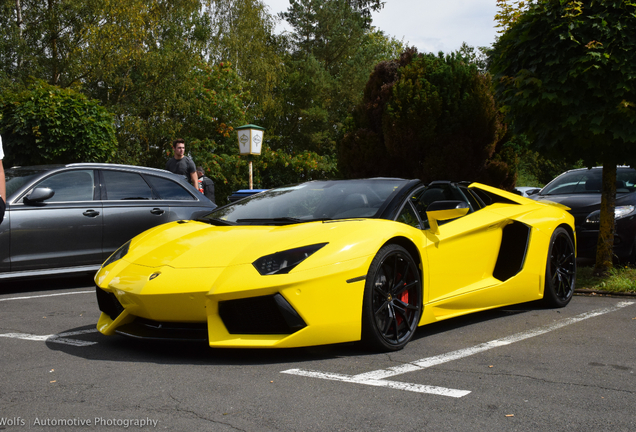 Lamborghini Aventador LP700-4 Roadster