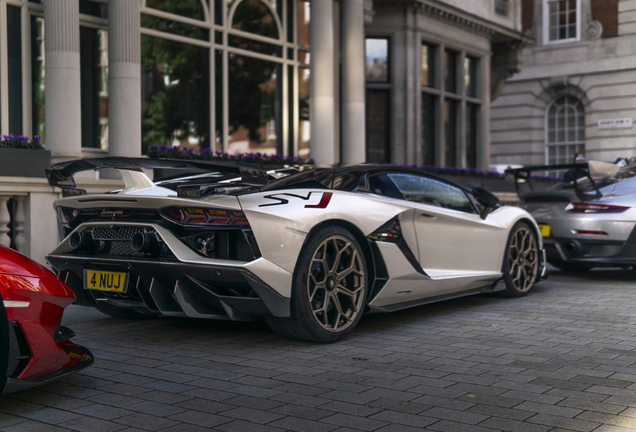 Lamborghini Aventador LP770-4 SVJ