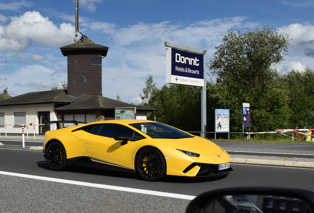 Lamborghini Huracán LP640-4 Performante