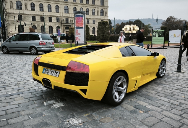 Lamborghini Murciélago LP640