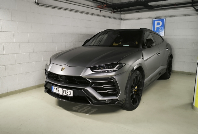 Lamborghini Urus