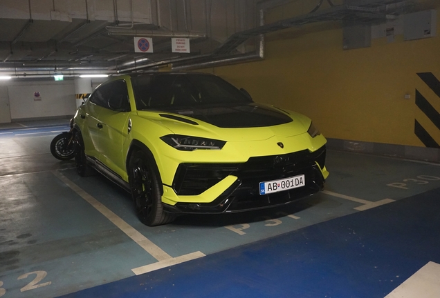 Lamborghini Urus Performante