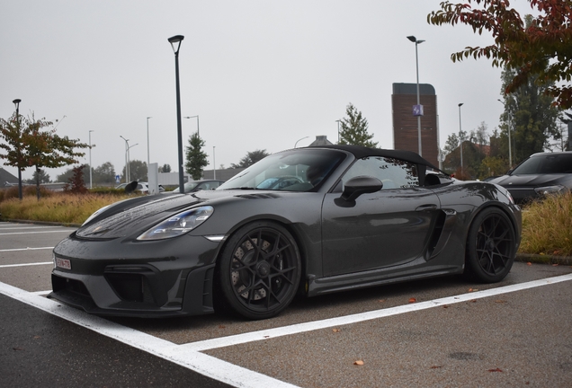 Porsche 718 Spyder RS