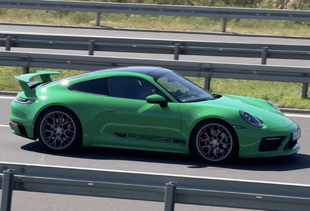 Porsche 992 Carrera 4S MkI