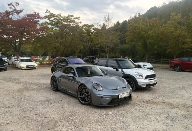 Porsche 992 GT3 Touring MkII