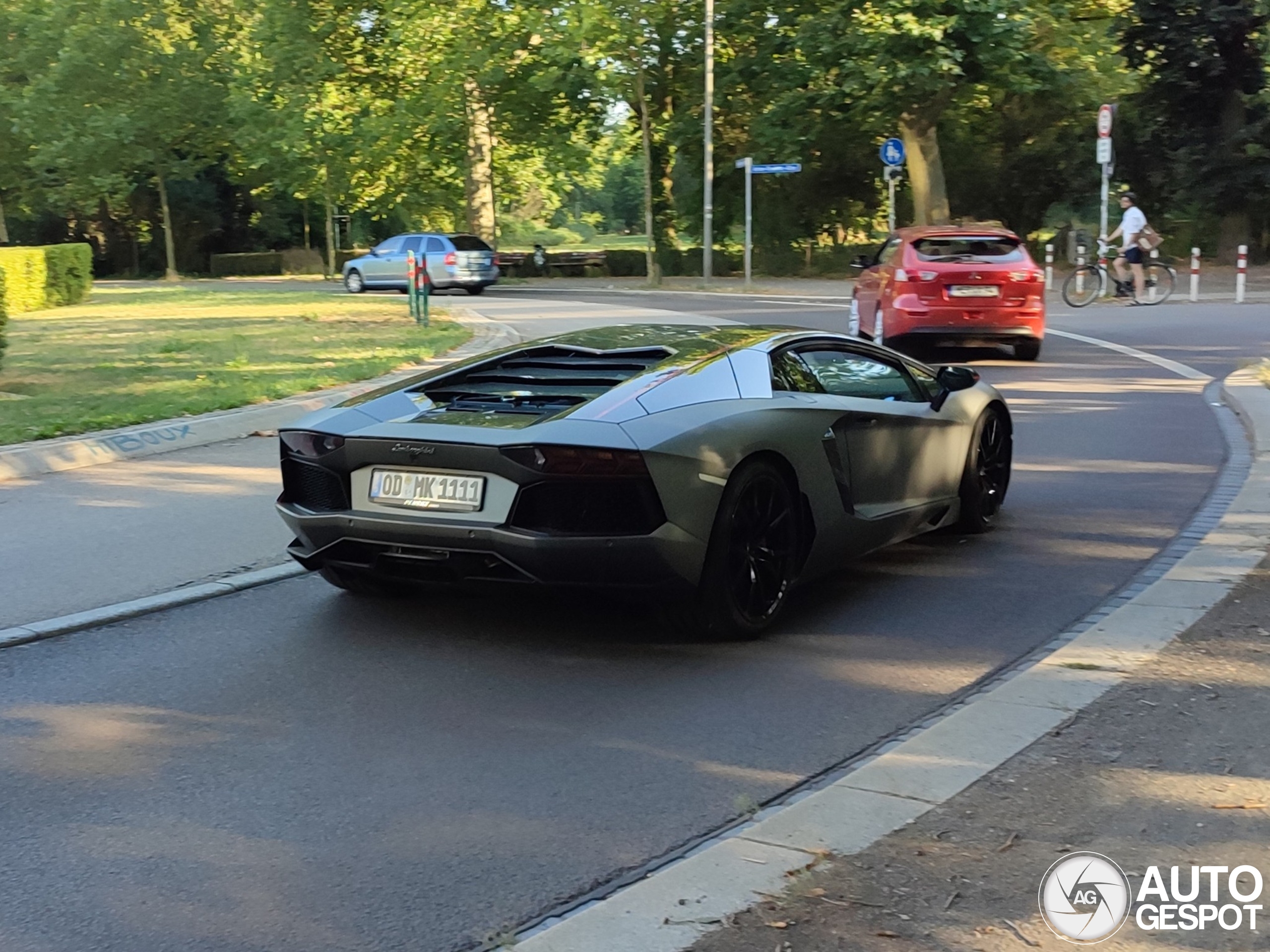 Lamborghini Aventador LP700-4 Pirelli Edition