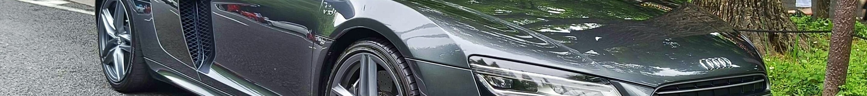 Audi R8 V10 Plus 2013