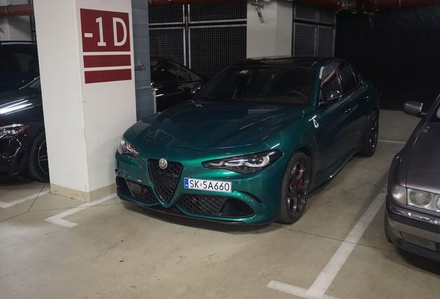 Alfa Romeo Giulia Quadrifoglio 2023