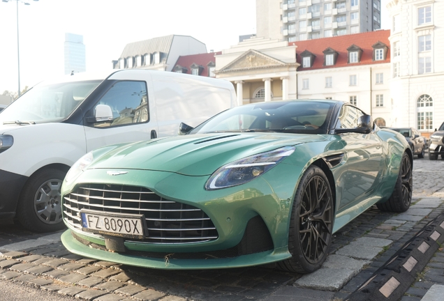 Aston Martin DB12