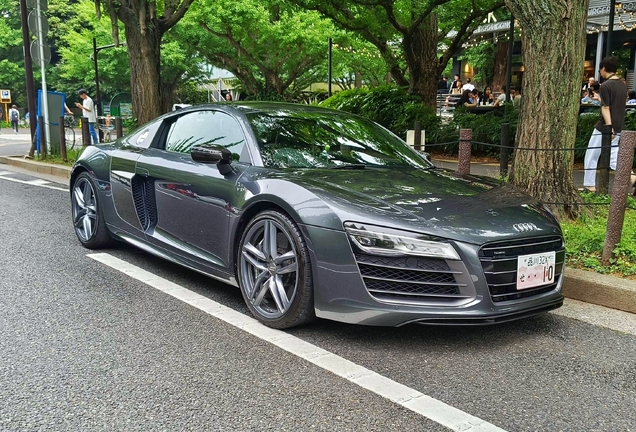 Audi R8 V10