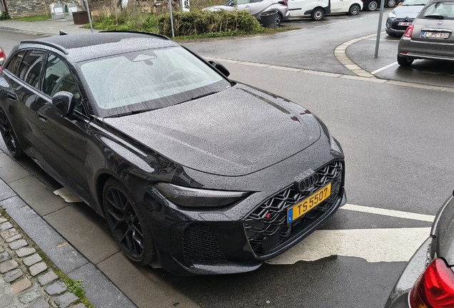 Audi RS5 Avant B10