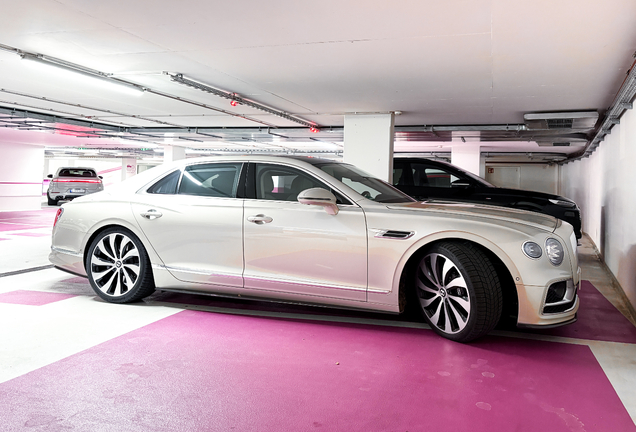 Bentley Flying Spur Hybrid