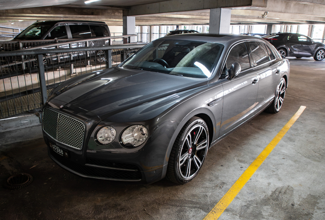 Bentley Flying Spur V8