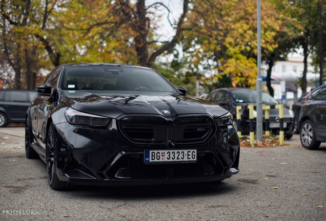 BMW M5 G90