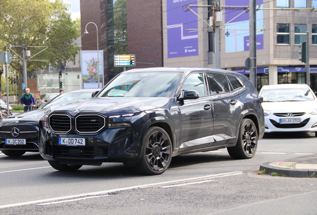 BMW XM G09