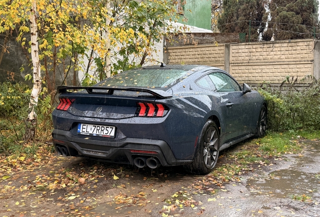 Ford Mustang Dark Horse 2024