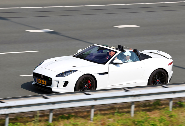 Jaguar F-TYPE R AWD Convertible