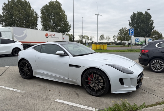 Jaguar F-TYPE R AWD Coupé