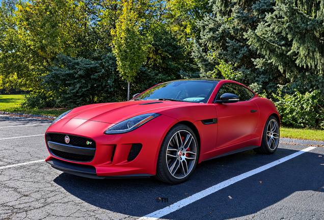 Jaguar F-TYPE R Coupé