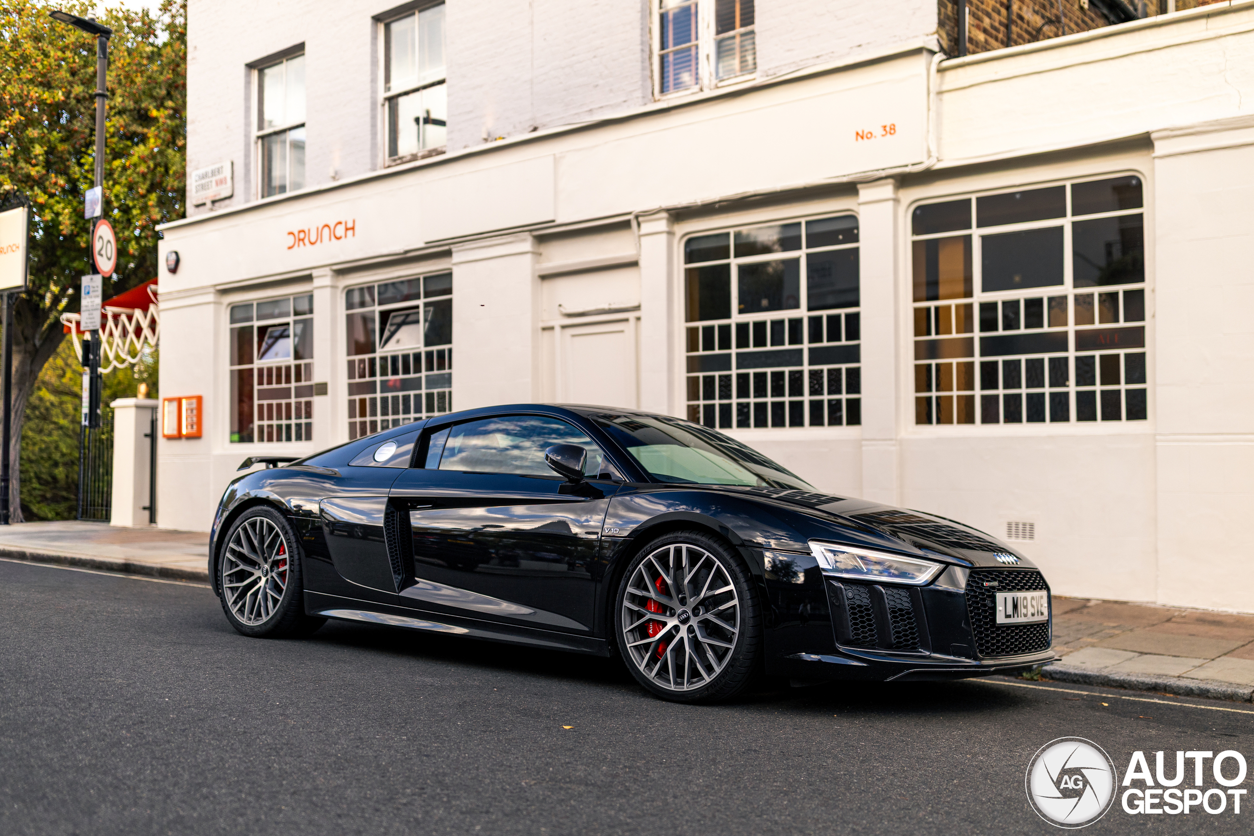 Audi R8 V10 Plus 2015 - 23 October 2026 - Autogespot