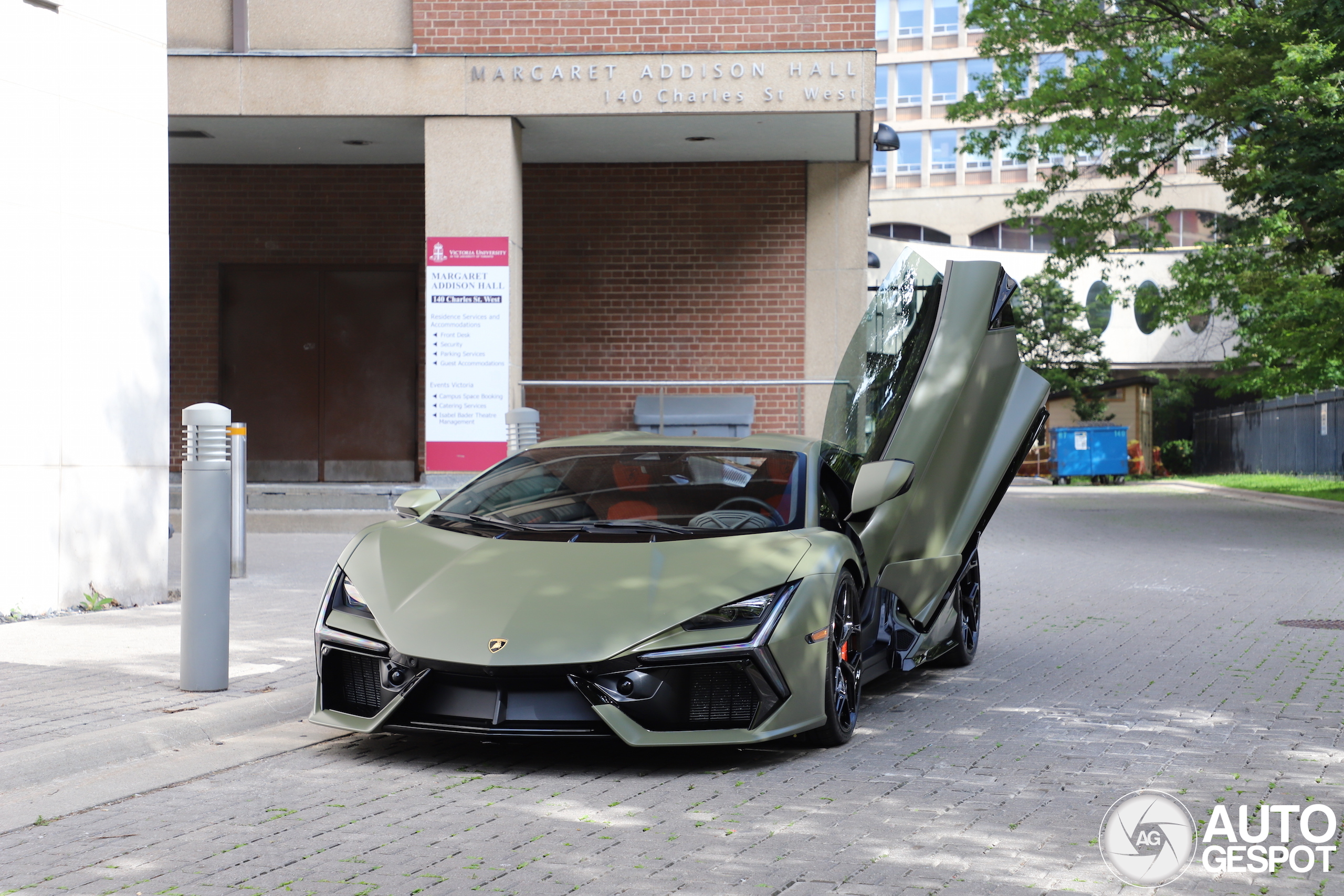 Lamborghini Revuelto