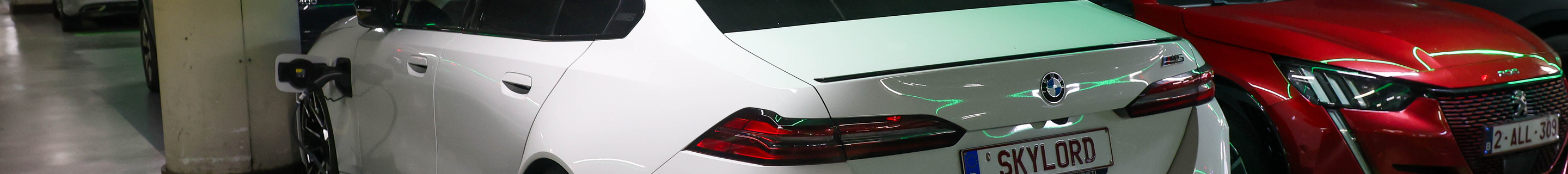 BMW M5 G90
