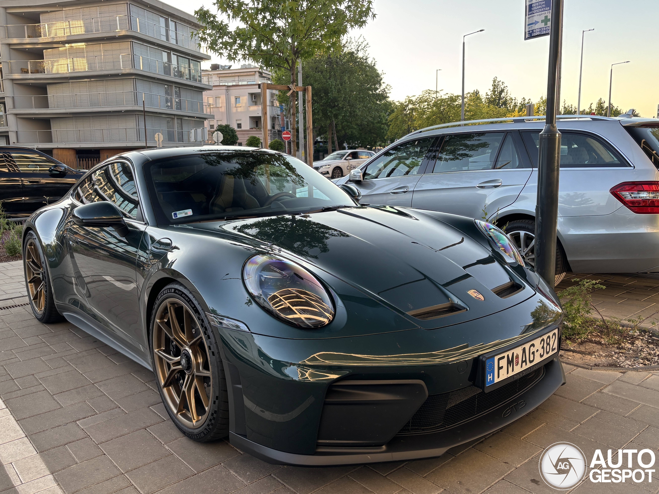 Porsche 992 GT3 Touring MkII