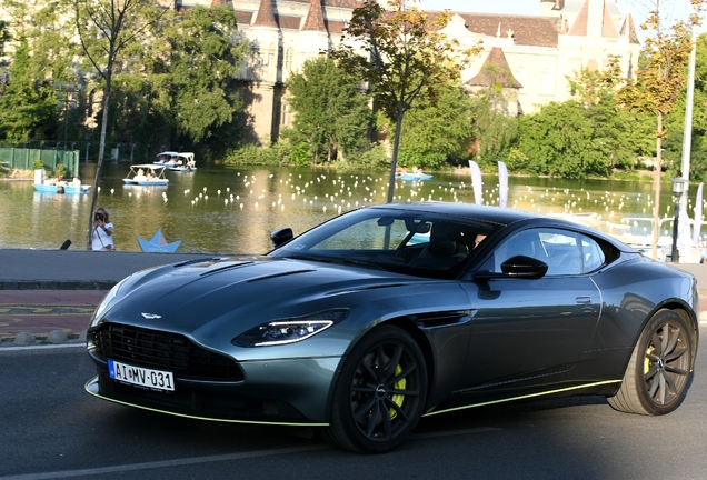 Aston Martin DB11 AMR
