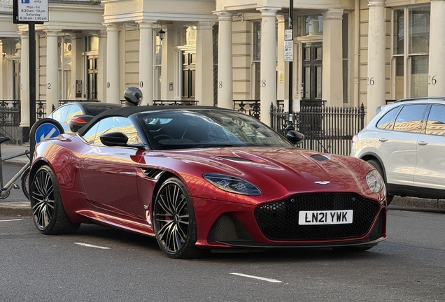 Aston Martin DBS Superleggera Volante