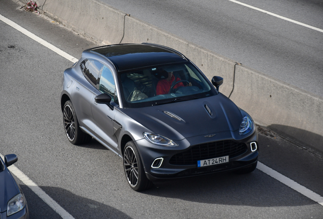 Aston Martin DBX