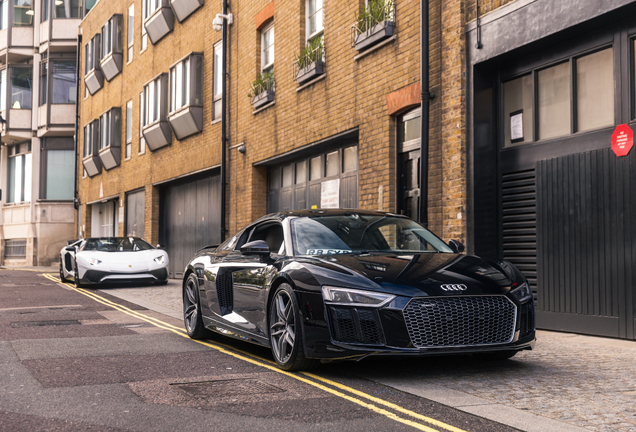 Audi R8 V10 Plus 2015