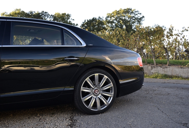 Bentley Flying Spur V8 S