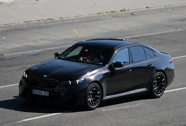 BMW M5 G90