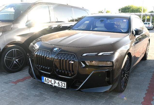 BMW M760e xDrive