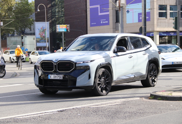 BMW XM G09