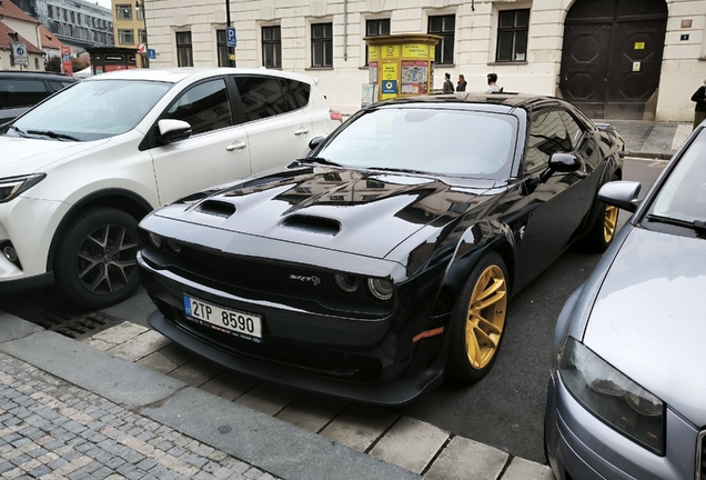 Dodge Challenger SRT Hellcat Widebody
