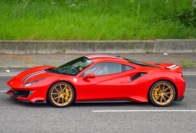 Ferrari 488 Pista