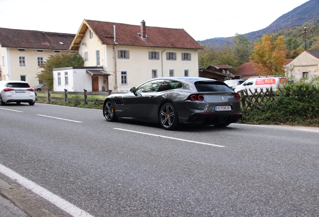 Ferrari GTC4Lusso