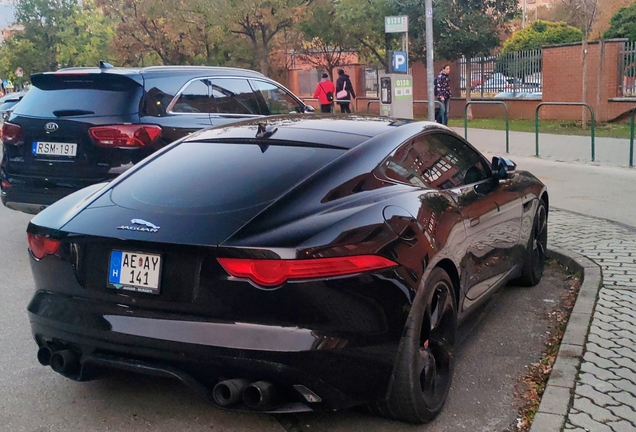 Jaguar F-TYPE R Coupé