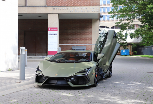 Lamborghini Revuelto