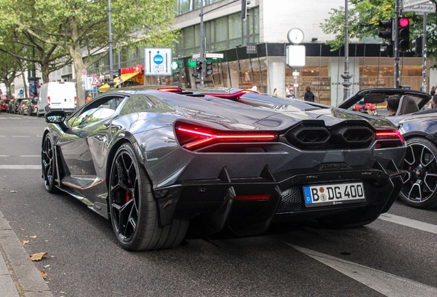 Lamborghini Revuelto