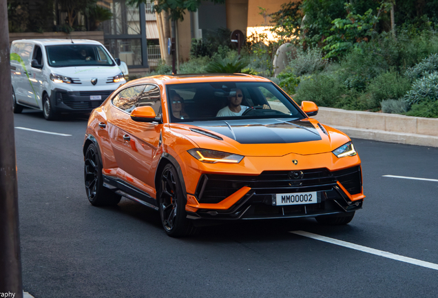 Lamborghini Urus Performante