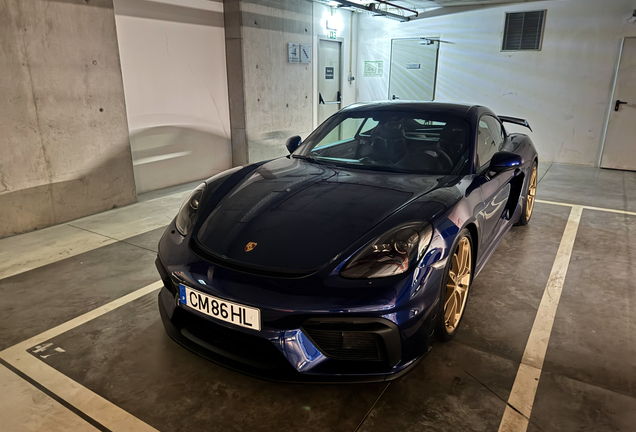 Porsche 718 Cayman GT4