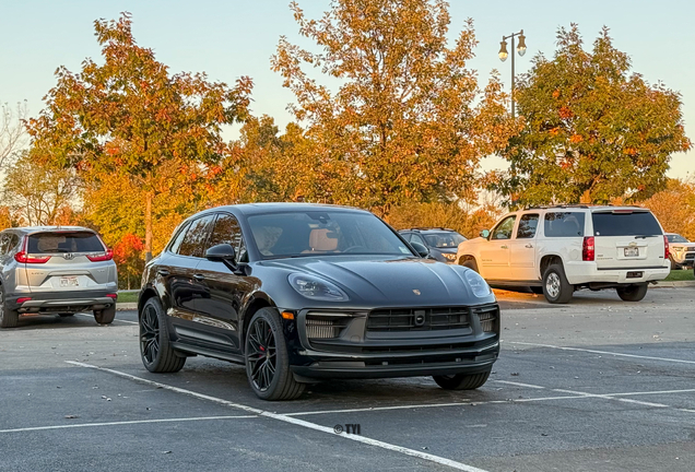 Porsche 95B Macan GTS MkIII