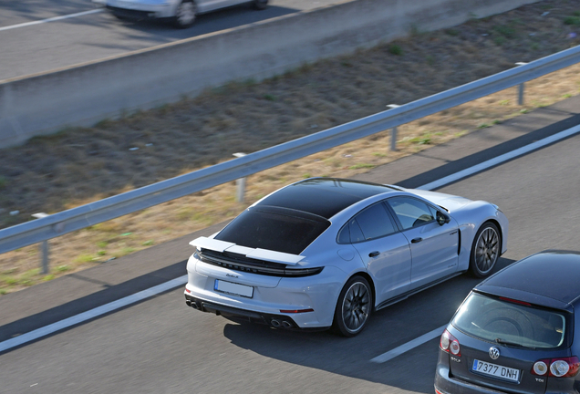 Porsche 972 Panamera Turbo S E-Hybrid