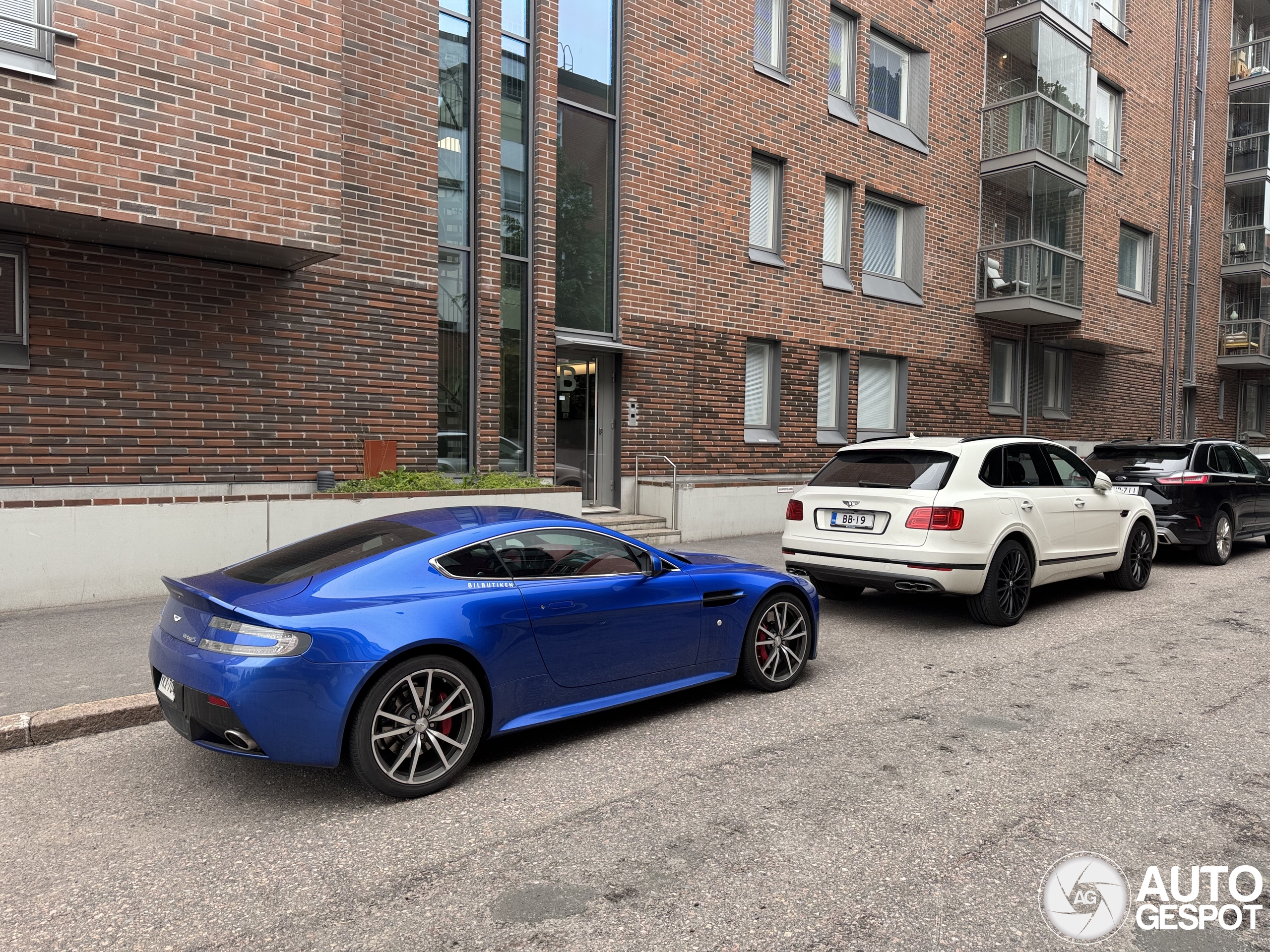 Aston Martin V8 Vantage S