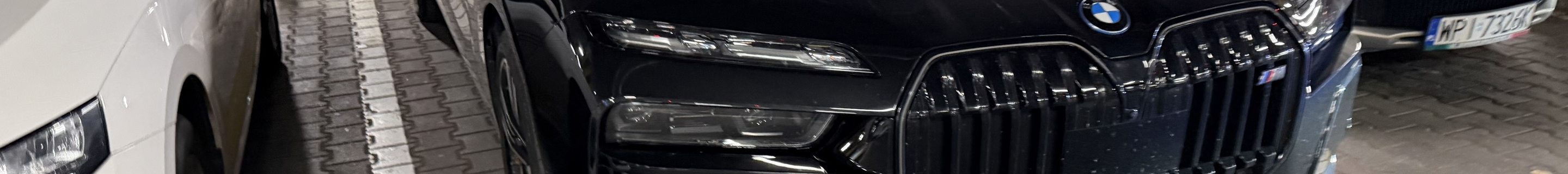 BMW M760e xDrive