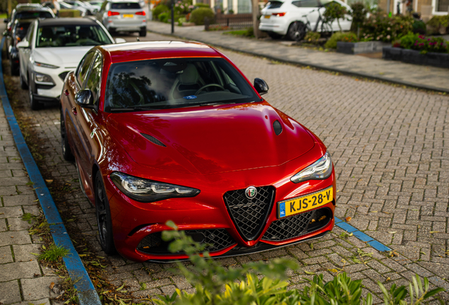 Alfa Romeo Giulia Quadrifoglio 2023