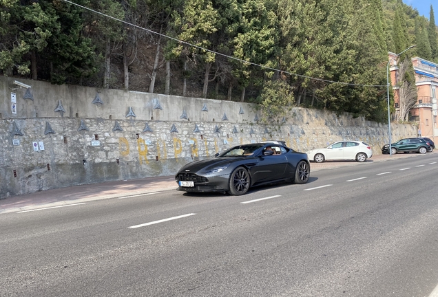 Aston Martin DB11 AMR