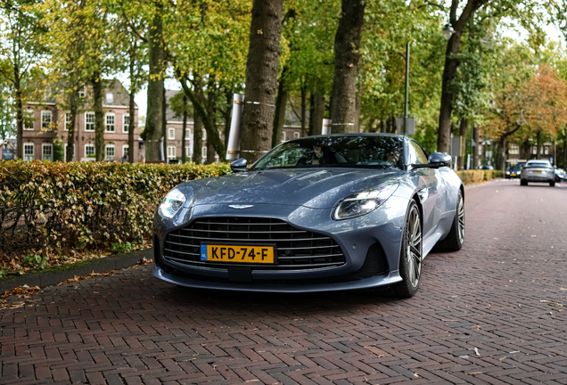 Aston Martin DB12